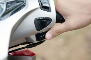 vi-sao-nen-doi-sau-khi-khoi-dong-xe-may-o-to-truoc-khi-di